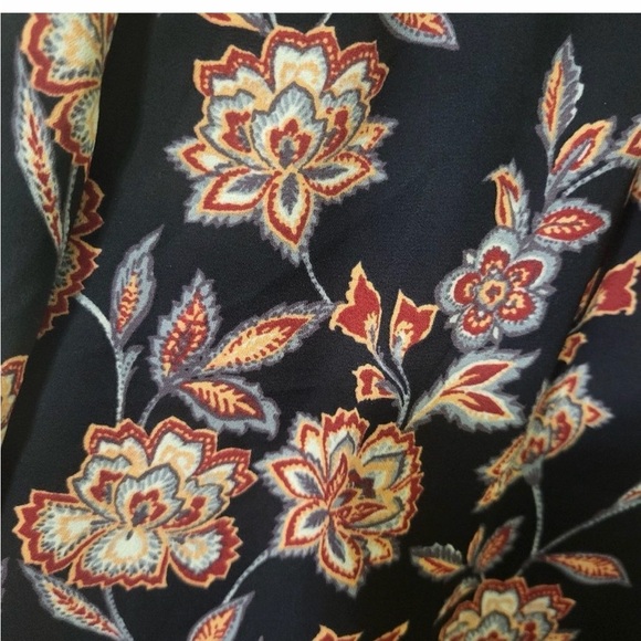 Loft Black Floral Peasant Blouse, New with Tag, Size M - Picture 4 of 7